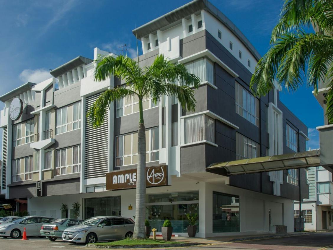 סקודאי Ample Hotel מראה חיצוני תמונה